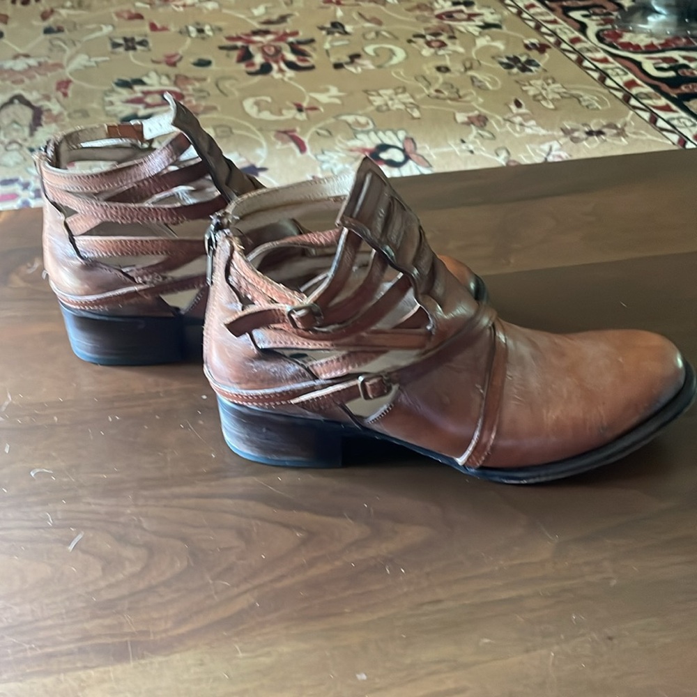 Strappy Brown Leather Ankle Booties from FREEBIRD - Picture 4 of 6